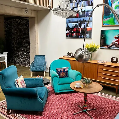 Ancien Cinema Loft 아파트